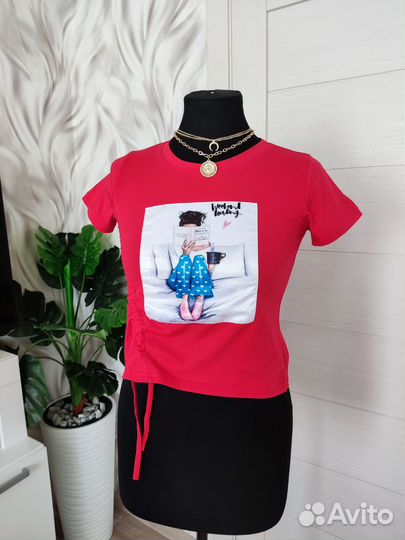 Футболка красная