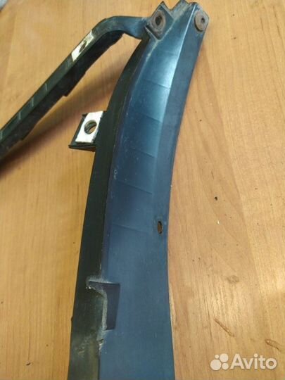 Направляющая бампера (кронштейн) задняя левая