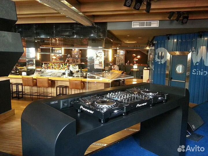 Диджейская DJ Стойка