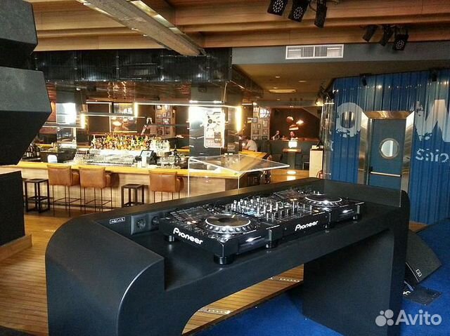 Диджейская DJ Стойка