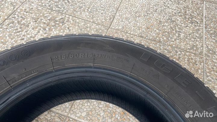 Imperial S110 Ice Plus 215/60 R16