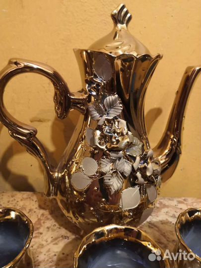 Сервизы, чайники, пары