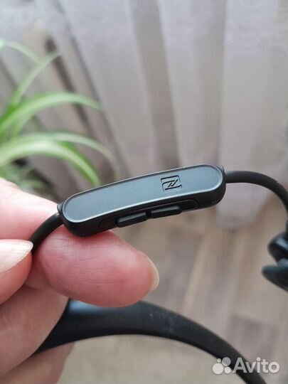 Беспроводные наушники бу