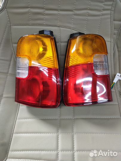 Задний фонарь corolla104