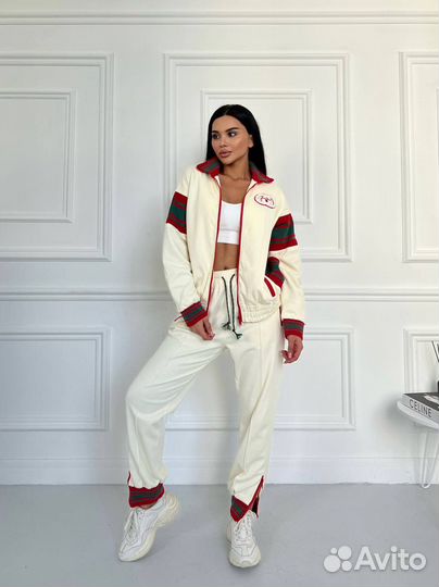 Спортивный костюм