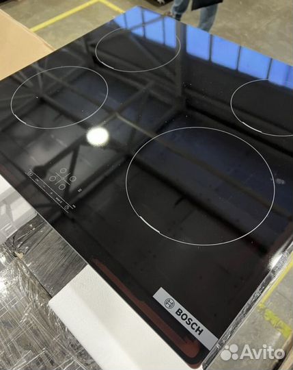 Индукционная варочная панель Bosch PUE611BB5E