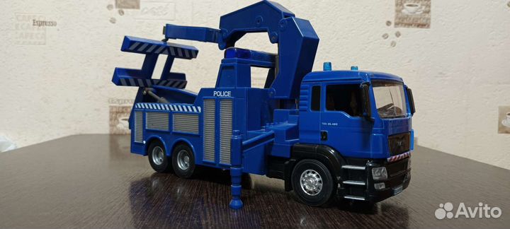 Модель эвакуатор MAN 1/32