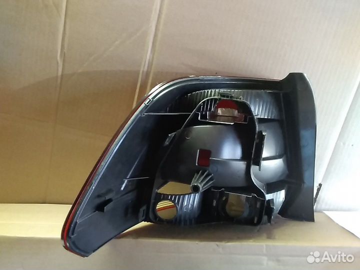 Фонарь задний Volkswagen polo левый