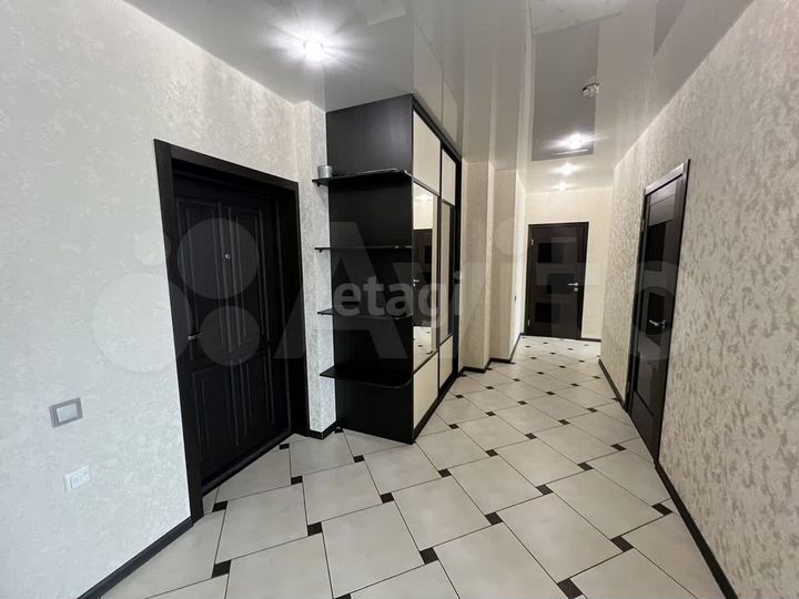 3-к. квартира, 87 м², 13/17 эт.