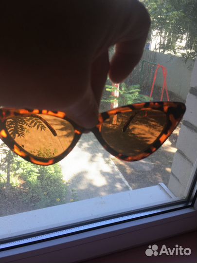 Солнцезащитные очки