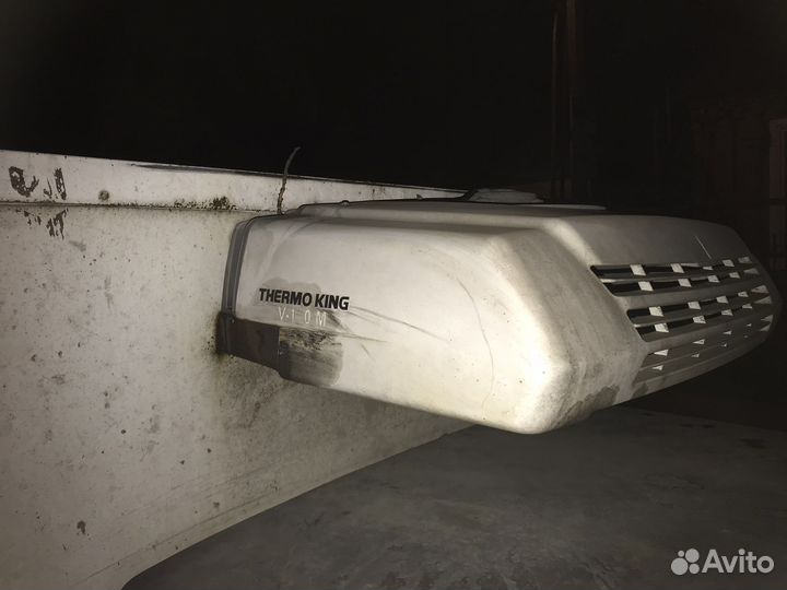 Будка с рефрижератором