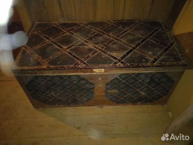 Сундук деревянный старинный