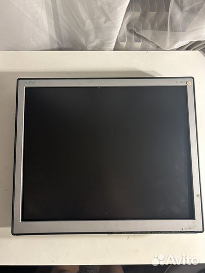 Монитор LG flatronL1942E-BF