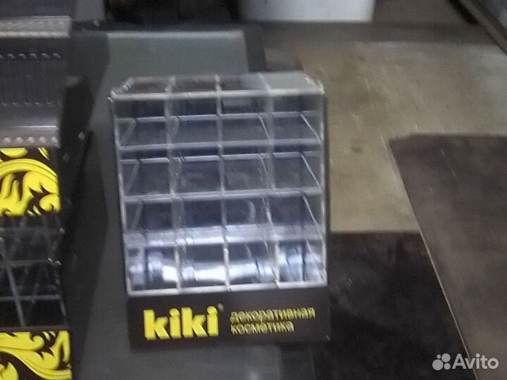 Полочки для косметики