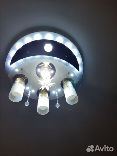 Светильник потолочный светодиодный