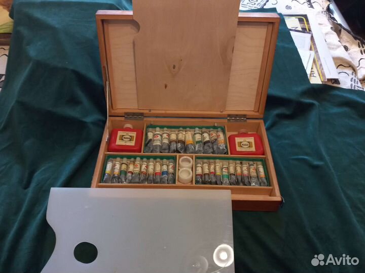 Этюдник с красками