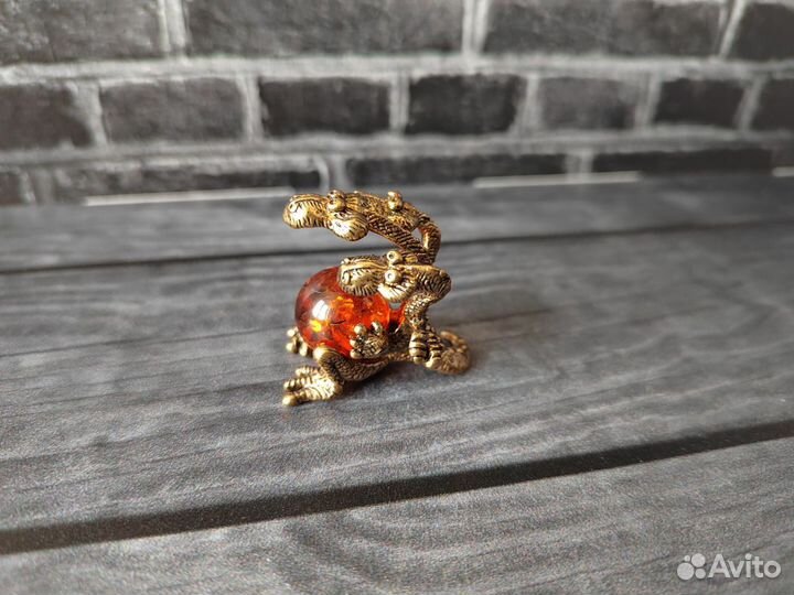 Статуэтка символ 2024г Змей Горыныч с янтарем