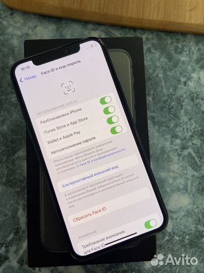 iPhone 11 Pro, 64 ГБ
