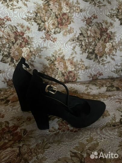 Туфли женские 37 размер