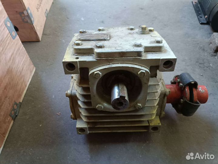 Редуктор чрвячный 2Ч80-12,5-52