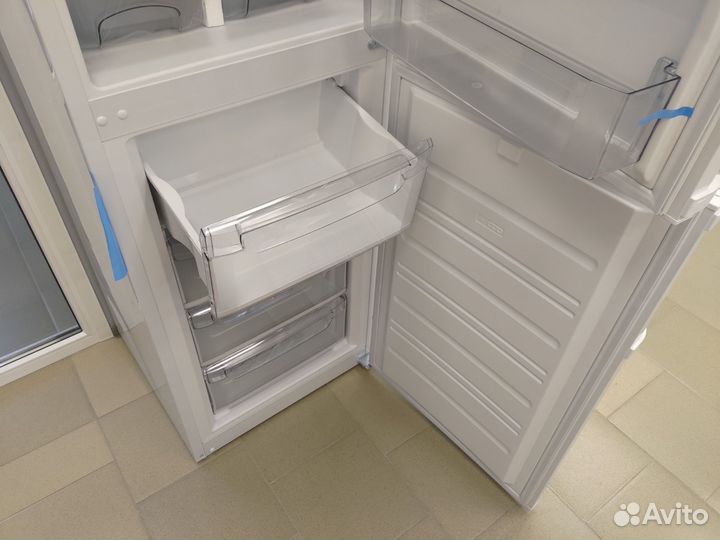 Холодильник Атлант хм 4425-0000N(Чапаева)