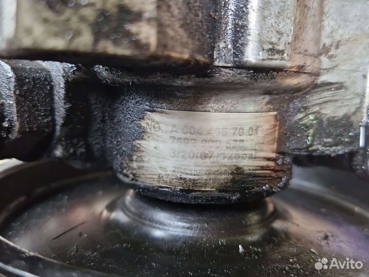 Насос гур A0044667001 Mercedes W204