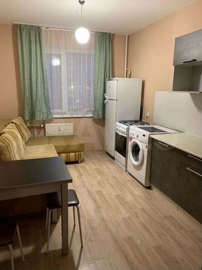 1-к. квартира, 37 м², 3/9 эт.