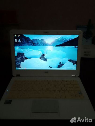 Ноутбук dns(нетбук)