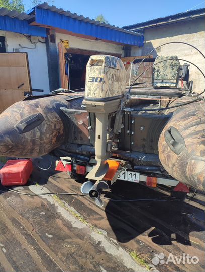 Продам лодку solar-450 JET