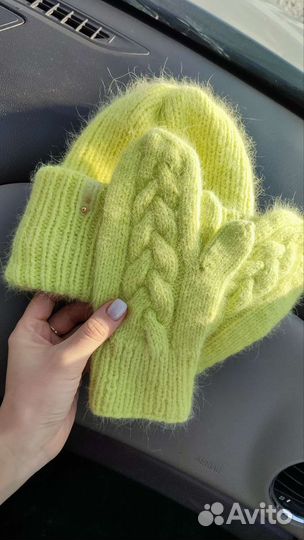 Комплект шапка такори и варежки из пуха норки