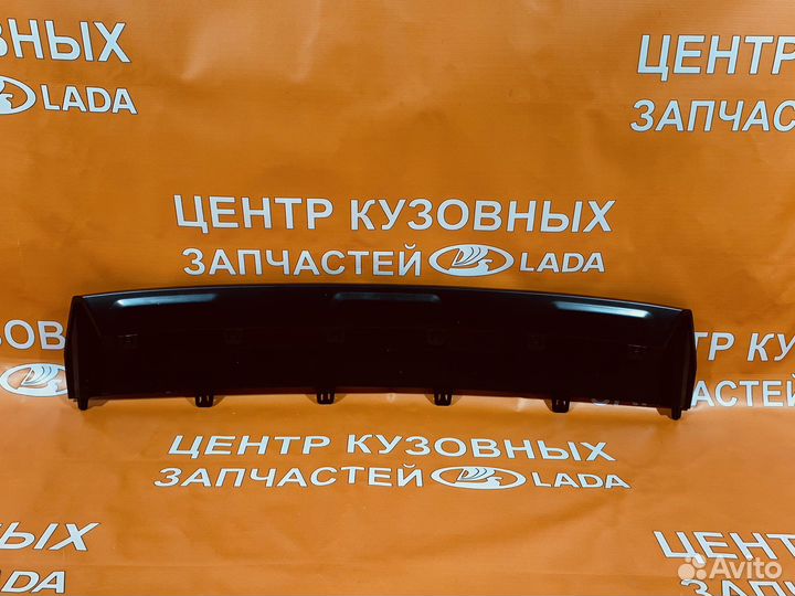 Накладка переднего бампера LADA Vesta SW Cross