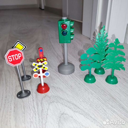 Светофор дорожный