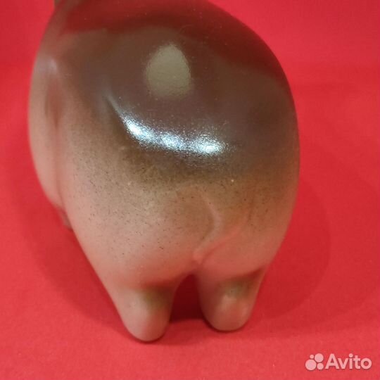 Фарфоровая статуэтка 