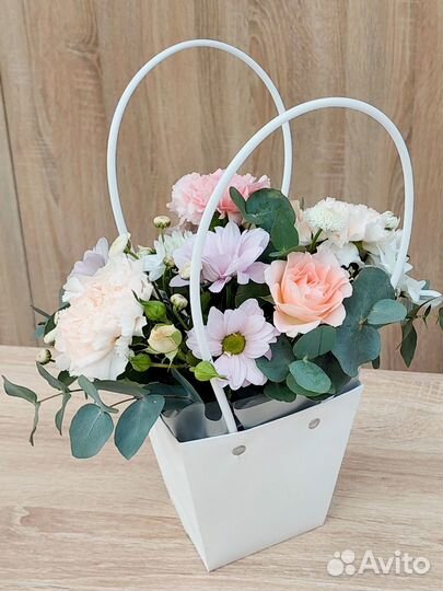 Цветочная композиция с доставкой