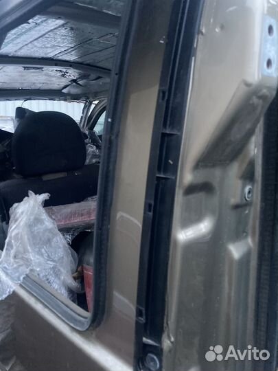 Клипса крепления молдинга крыла fiat doblo