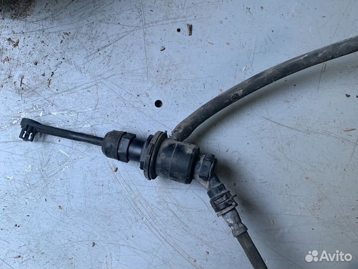 Главный тормозной цилиндр с трубкой scenic 2