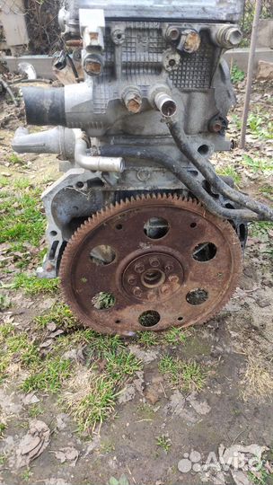 Двигатель 2 AZ fe