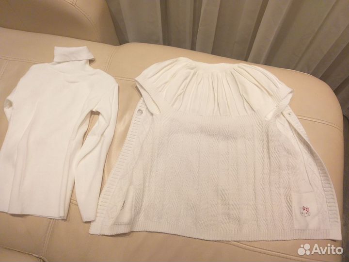 Вязаный комплект-двойка с ажурным узором