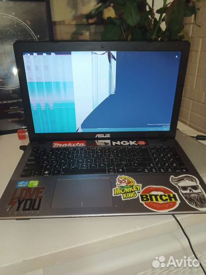 Ноутбук Asus x550c