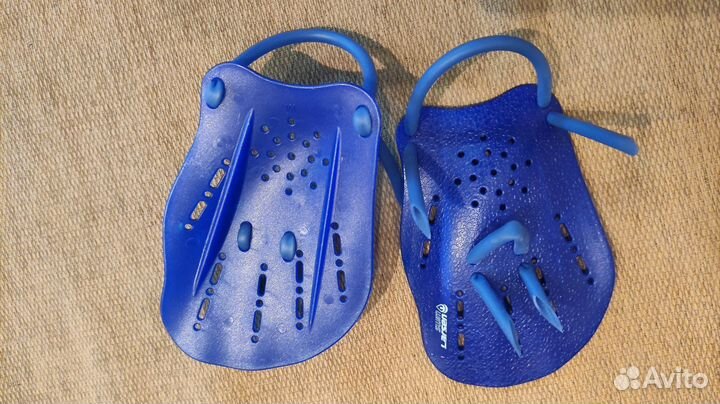 Лопатки для плавания Larsen