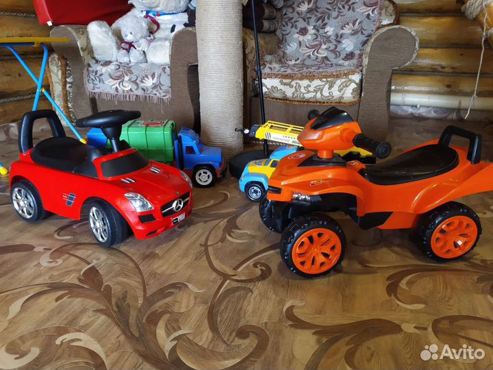 Машинка-каталка