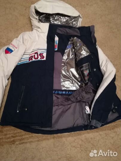 Зимний горнолыжный комбинезон женский