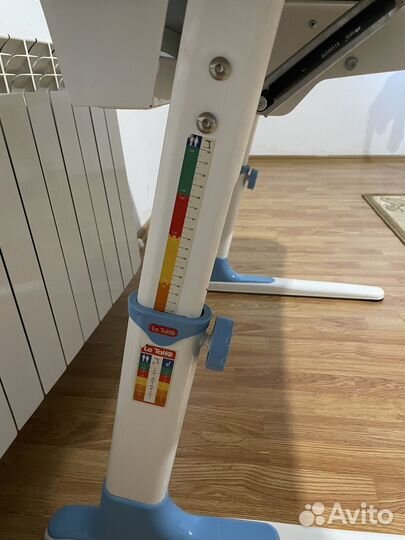 Учебный стол