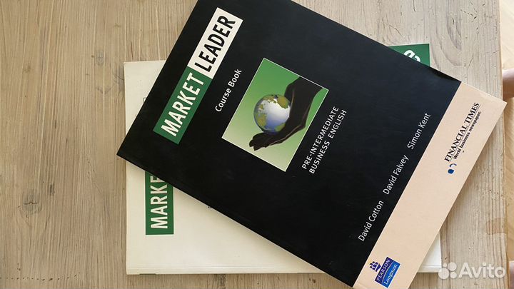 Книга по английскому Market Leader