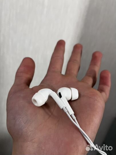 Наушники проводные