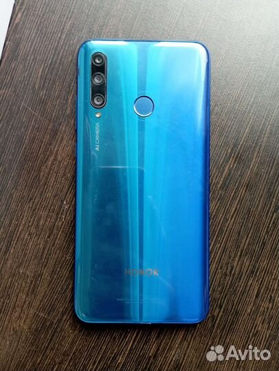 Телефон Honor 20e