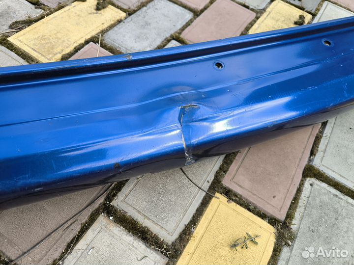 Toyota funcargo 2001 бампер задний центральная ч