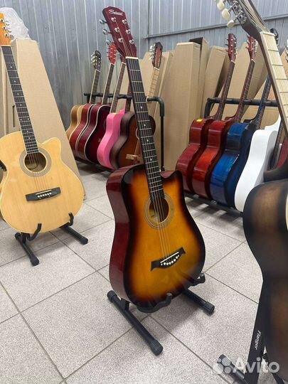 Акустическая гитара