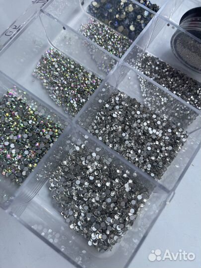 Стразы для ногтей/маникюра и бульонки