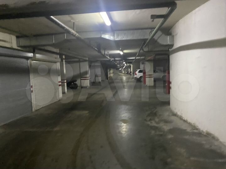 Машиноместо, 13 м²